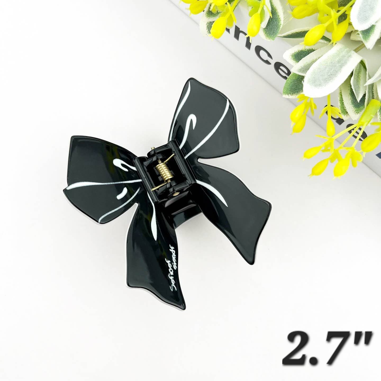 Medium HM Acetate Bow Claw Clip